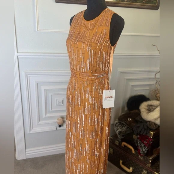 Mac Duggal
Sleeveless Abstract Beaded Midi Dress - Picture 4 of 11